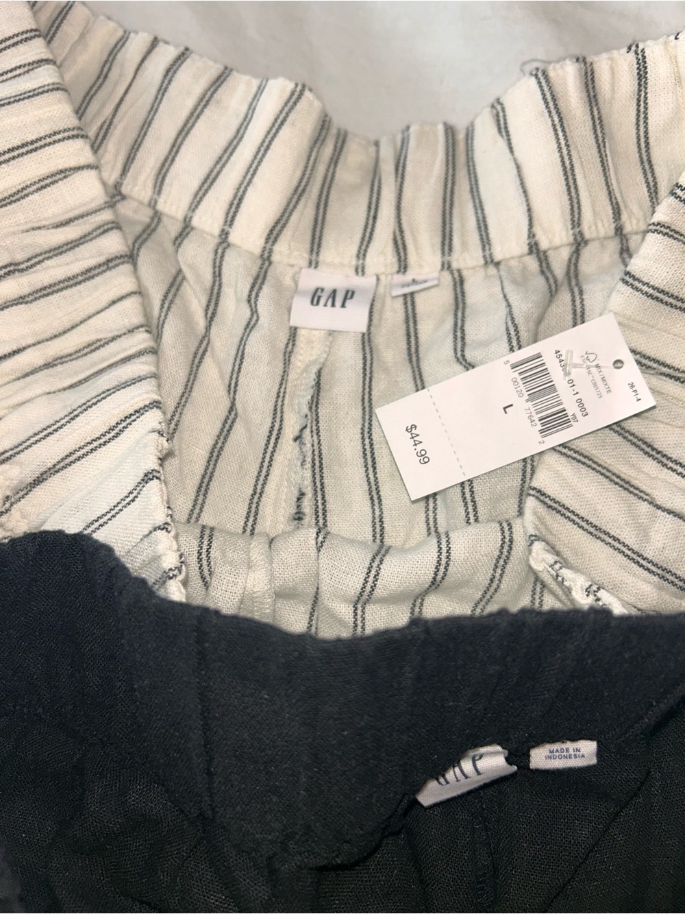 3 PAIR BUNDLE GAP SHORTSđNWT - Picture 6 of 9